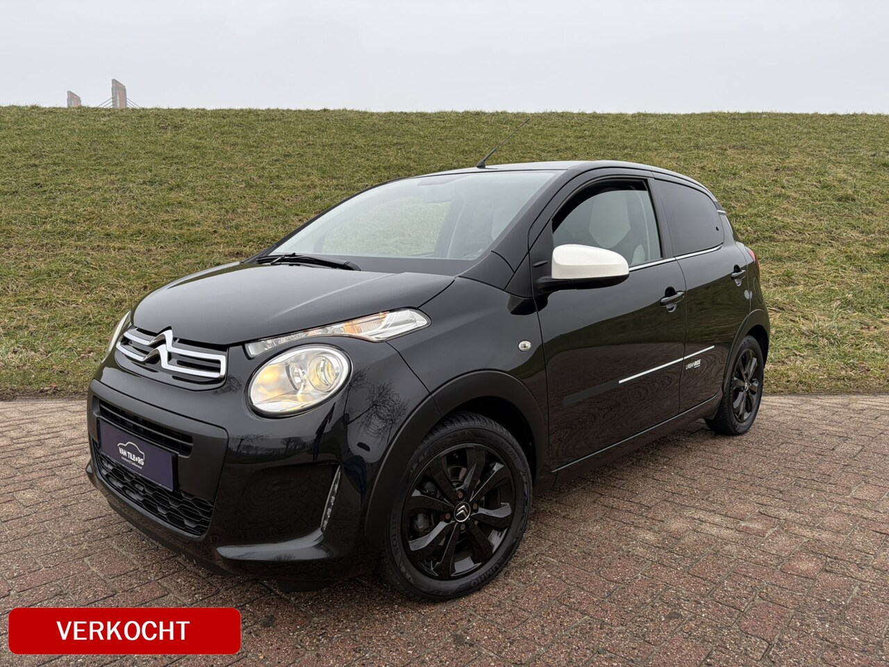 Citroën C1 - 1.0 VTi Urban Ride !!! Gereserveerd!!! Apple Carplay | Achteruitrijcamera | Climatecontrol - AutoWereld.nl