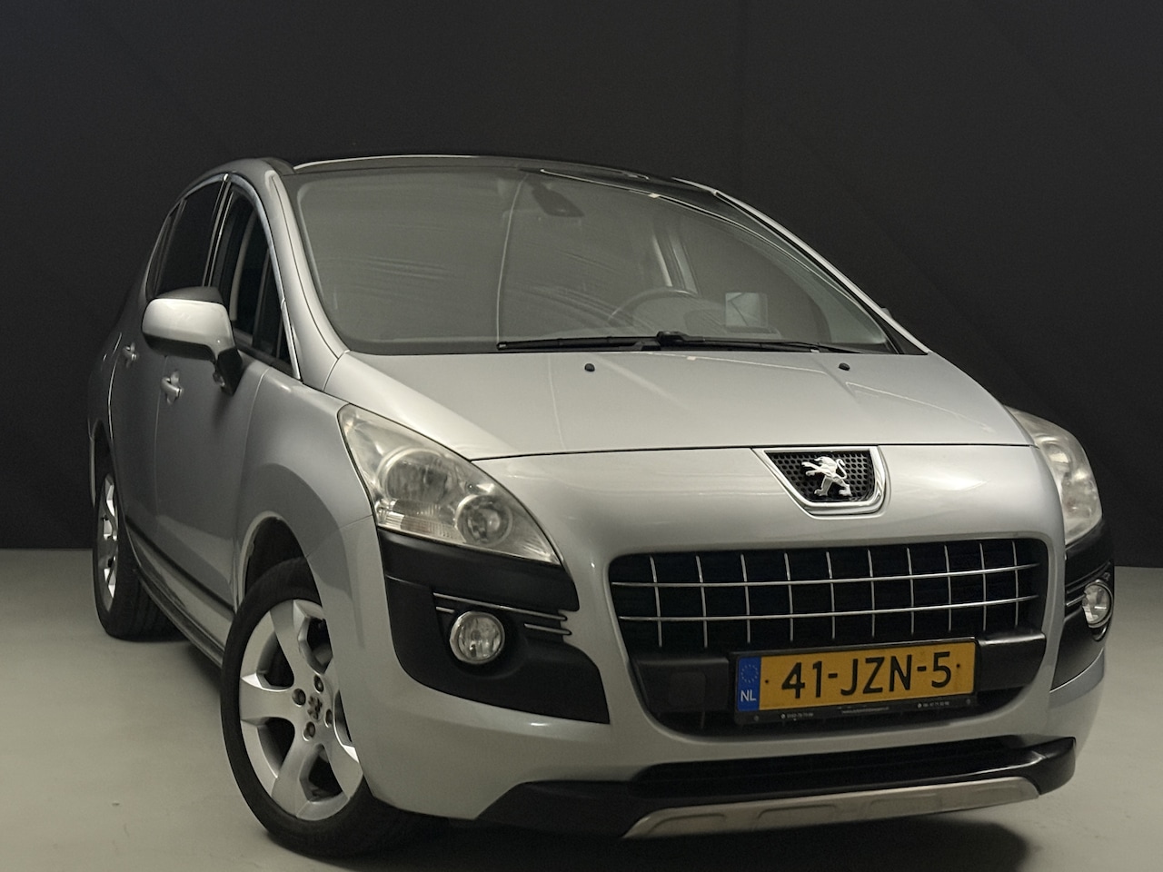 Peugeot 3008 - 1.6 VTi Première *glasdak* - AutoWereld.nl