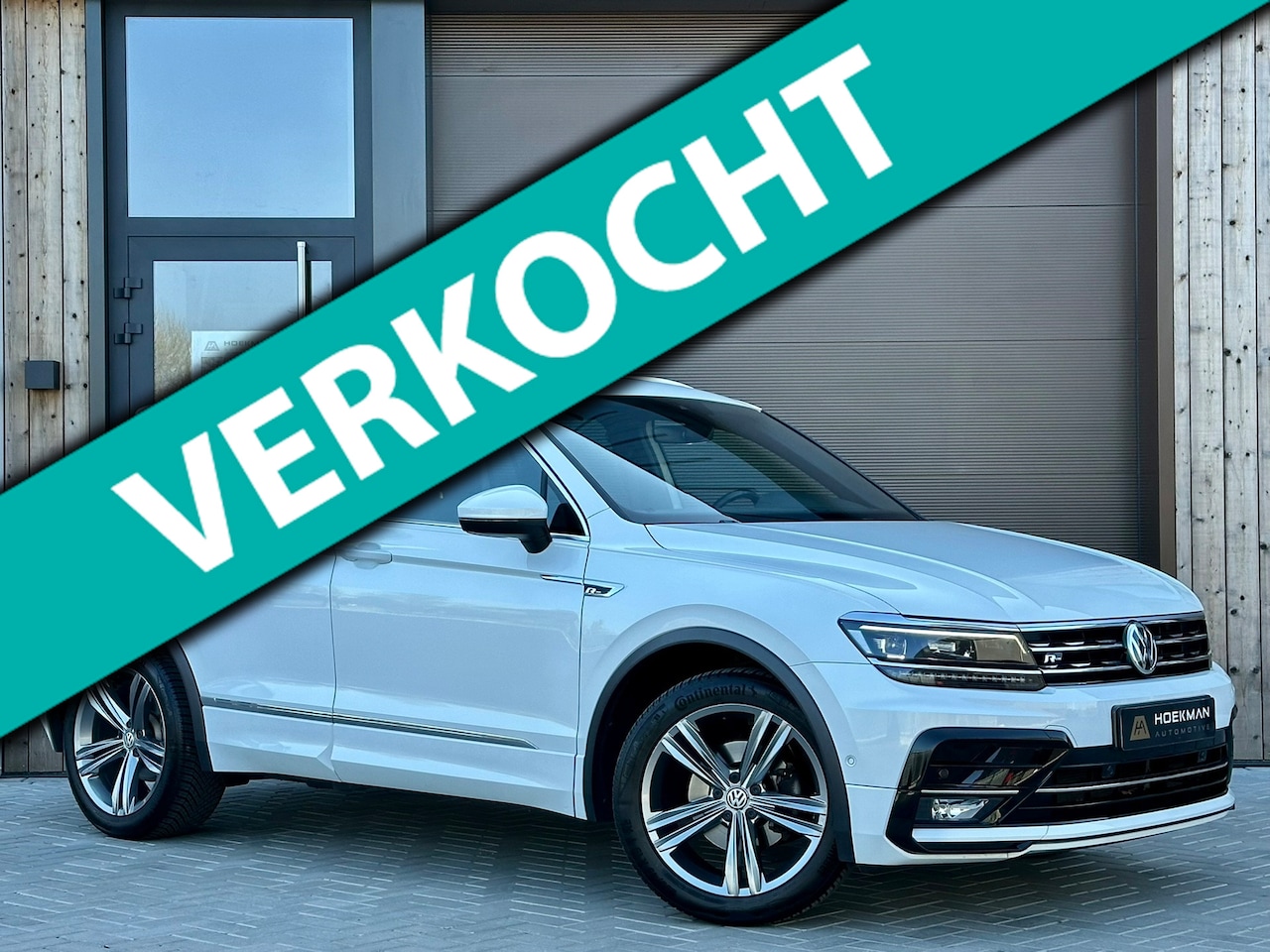 Volkswagen Tiguan - 1.4 TSI ACT DSG R-line | Panoramadak, ACC, Camera, Trekhaak, ergoActive, LED, Apple Carpla - AutoWereld.nl