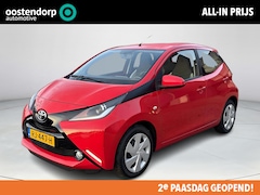 Toyota Aygo - 1.0 VVT-i x-play *TREKHAAK/ PARKEERCAMERA/ ALL SEASON BANDEN