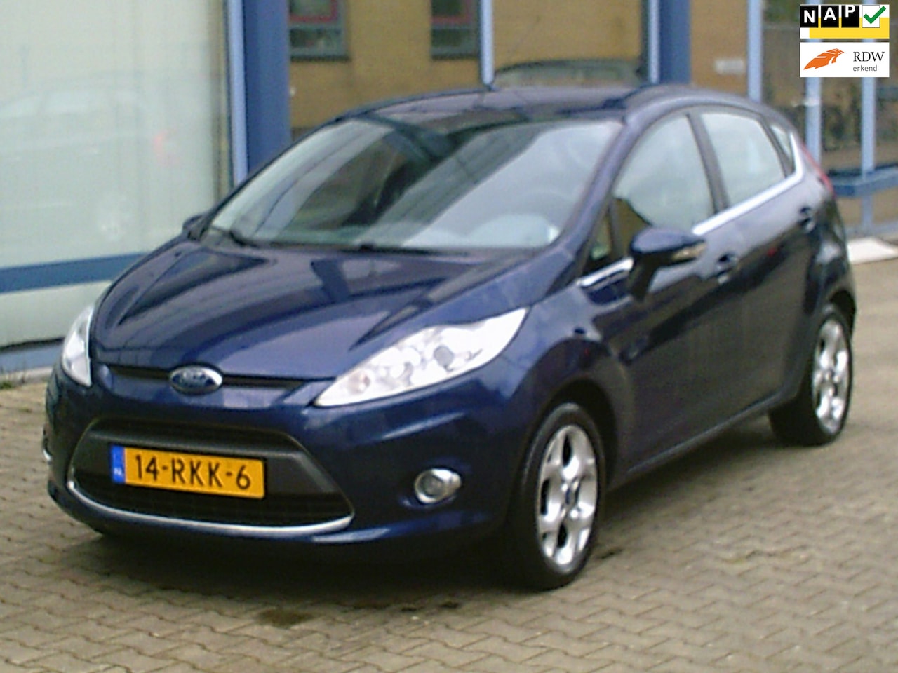 Ford Fiesta - 1.25 Titanium Nwe Distr Riem & Apk Airco LM-V - AutoWereld.nl
