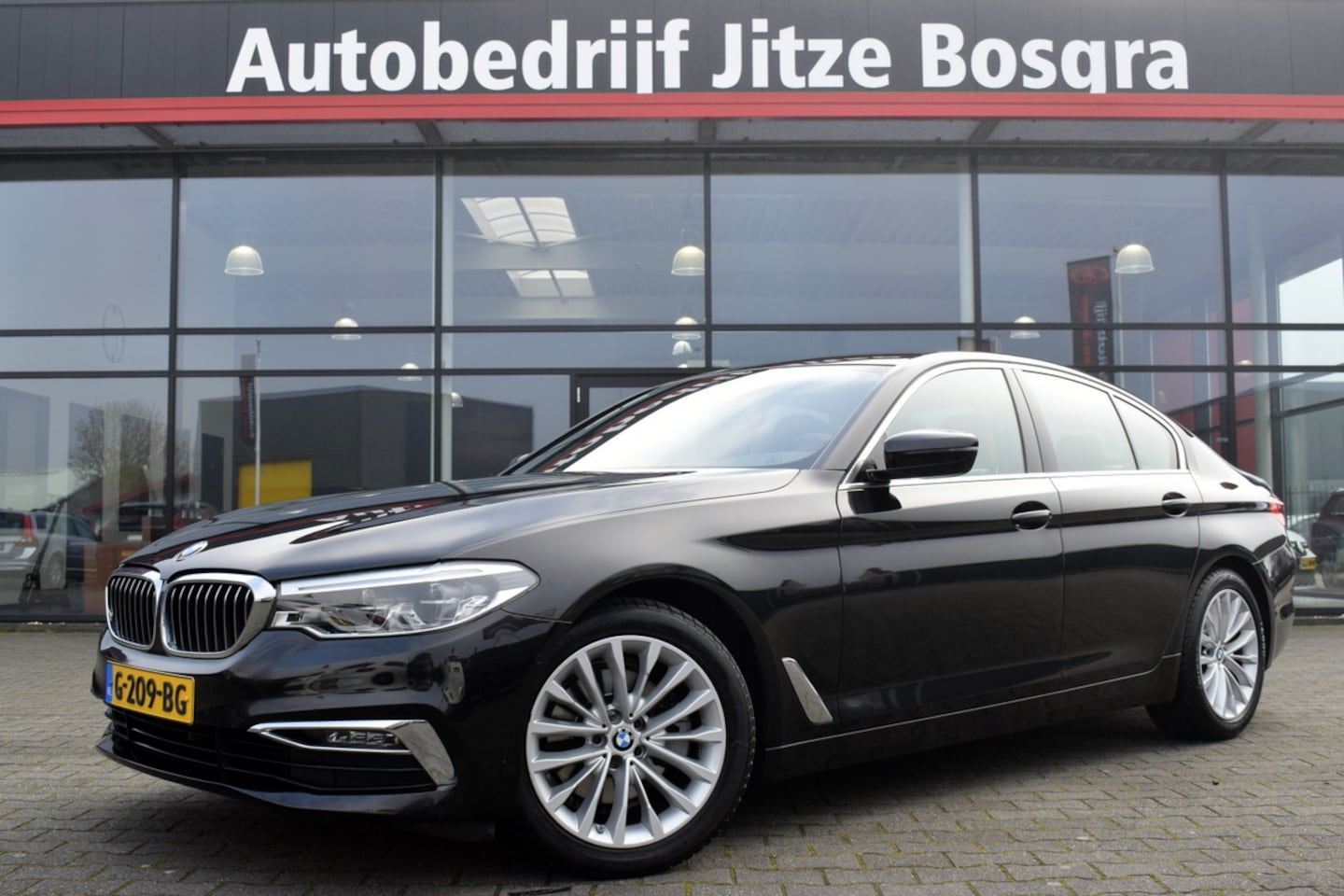 BMW 5-serie - 520i Automaat High Executive Luxury Line LED | Virtual | Bruin Leder | Full Map Navi | HiF - AutoWereld.nl