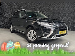 Mitsubishi Outlander - 2.4 PHEV Pure | Camera | Carplay | ESP