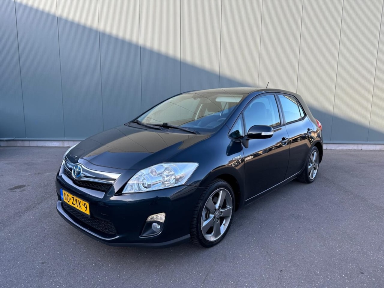 Toyota Auris - 1.8 Full Hybrid Exe. HALF LEDER | CAMERA | NAP ! - AutoWereld.nl