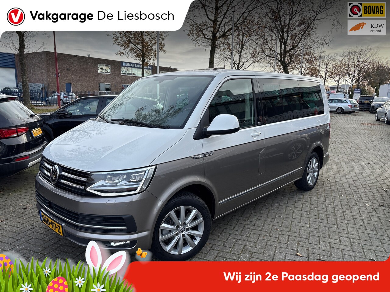 Volkswagen Multivan - 2.0 TDI L1H1 Highline /leer/7 P/schuifdak/trekhaak/camera/navi/vol - AutoWereld.nl