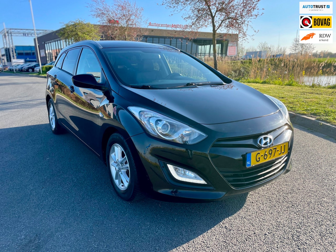 Hyundai i30 Wagon - 1.6 GDi Business Edition 1.6 GDI Business Edition, Aut, Climate, Pdc, Bluetooth, Elekr ramen, Radio-CD/MP3 speler, - AutoWereld.nl