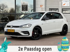 Volkswagen Golf - 1.5 TSI Highline Business R Line, CARPLAY, NAP