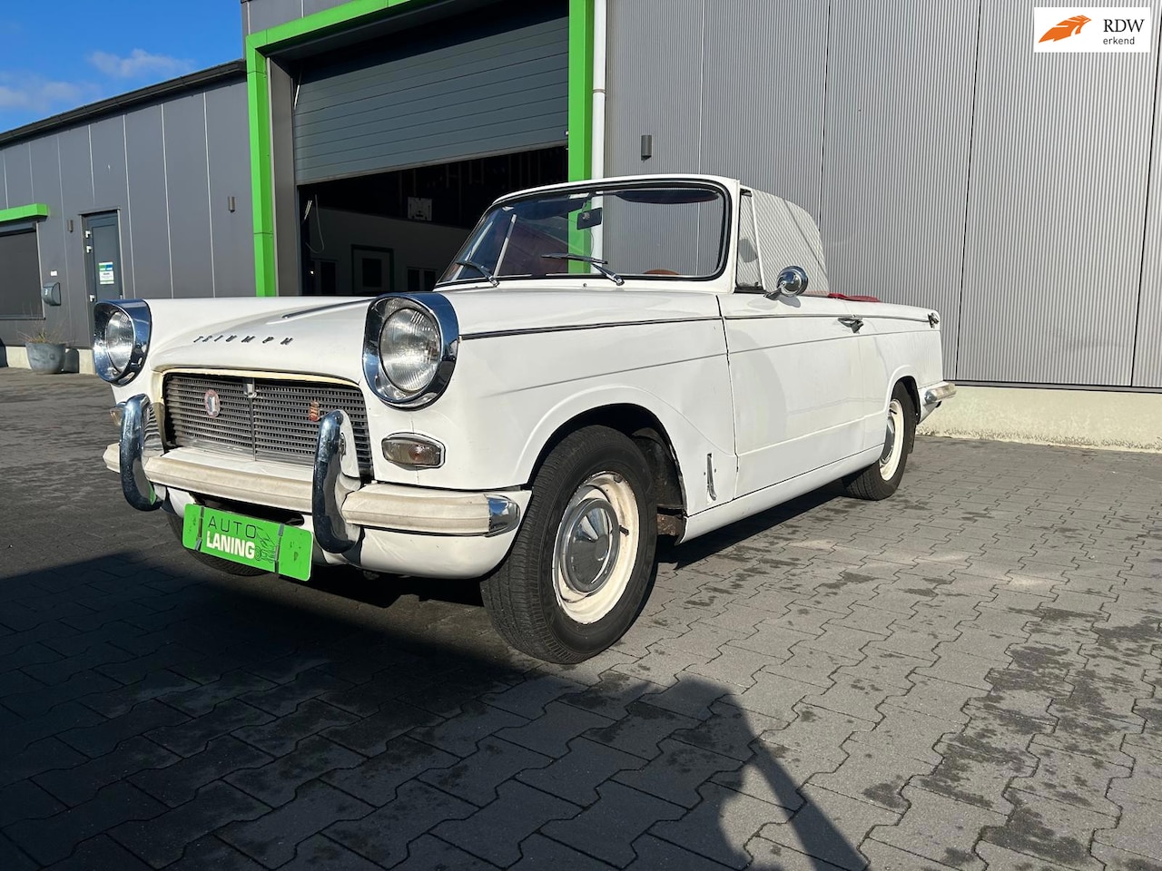 Triumph Herald - 13/60 CONVERTIBLE In zeer goede originele staat !! Rijdt en schakelt als nieuw. 1e eigenaa - AutoWereld.nl