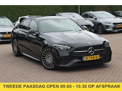 Mercedes-Benz C-klasse - 180 AMG Line / Camera / Leder&Alcantara / 18'' / Navigatie / DAB / Dodehoek / Stoelverwarm