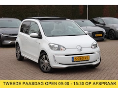 Volkswagen e-Up! - e-Up / SoH 87, 6% / Snelladen / Panoramadak / Navi. By App / Parkeerhulp achter / 15'' / C