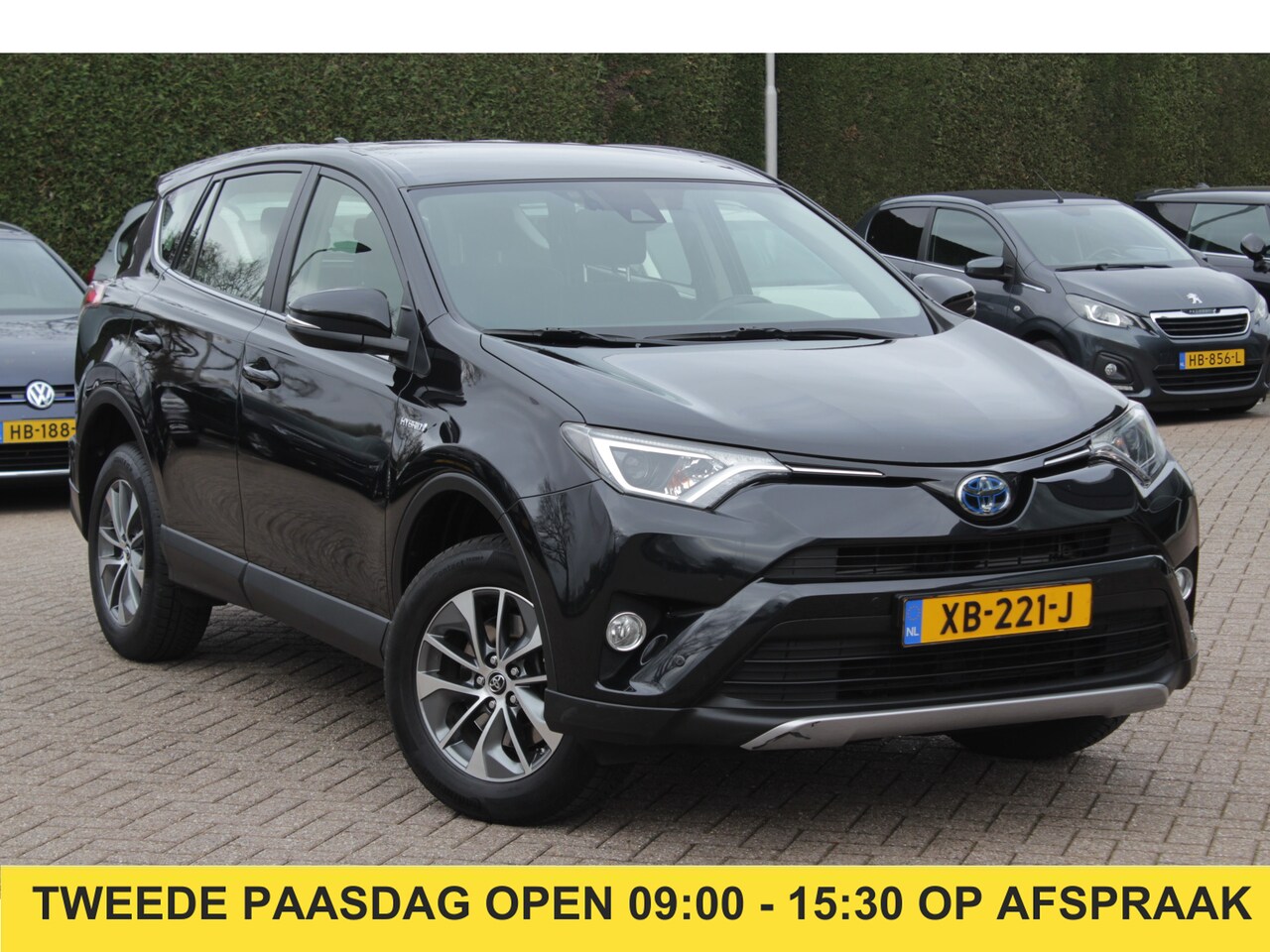 Toyota RAV4 - 2.5 Hybrid Dynamic / Camera / Navigatie / Cruise Control / 2e Eigenaar / Compleet dealer o - AutoWereld.nl