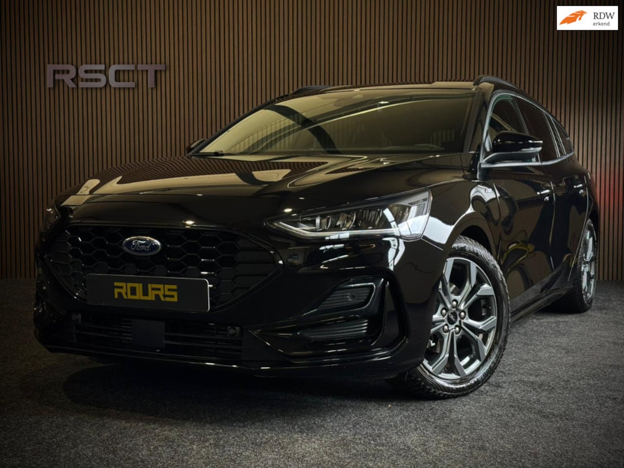 Ford Focus - 1.0 Ecoboost Hybrid ST-Line|ACC|Lane|Blindspot|Camera - AutoWereld.nl