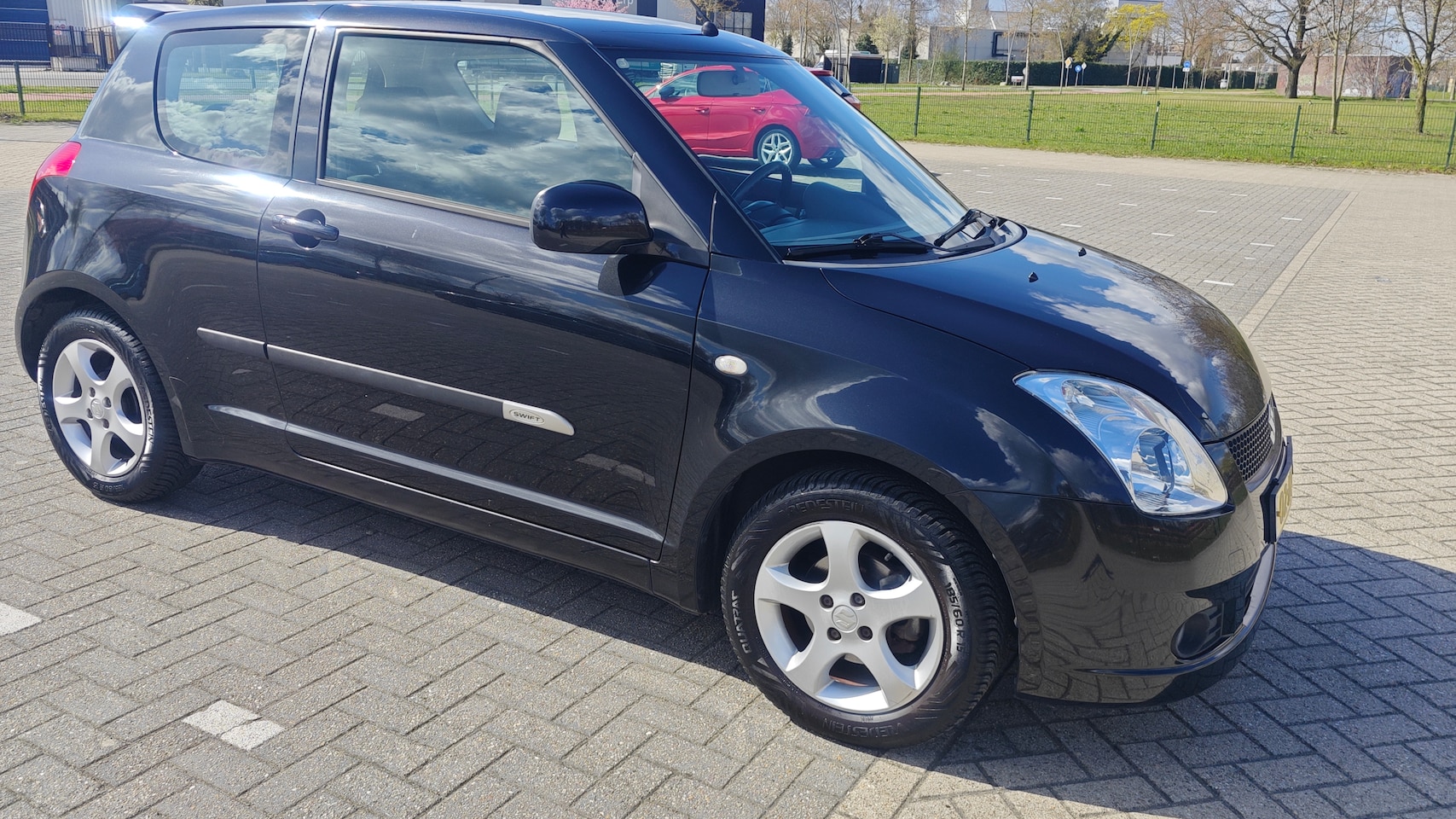 Suzuki Swift - 1.5 Exclusive - AutoWereld.nl