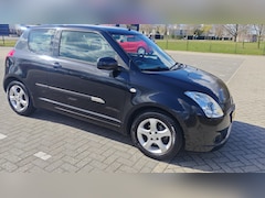 Suzuki Swift - 1.5 Exclusive