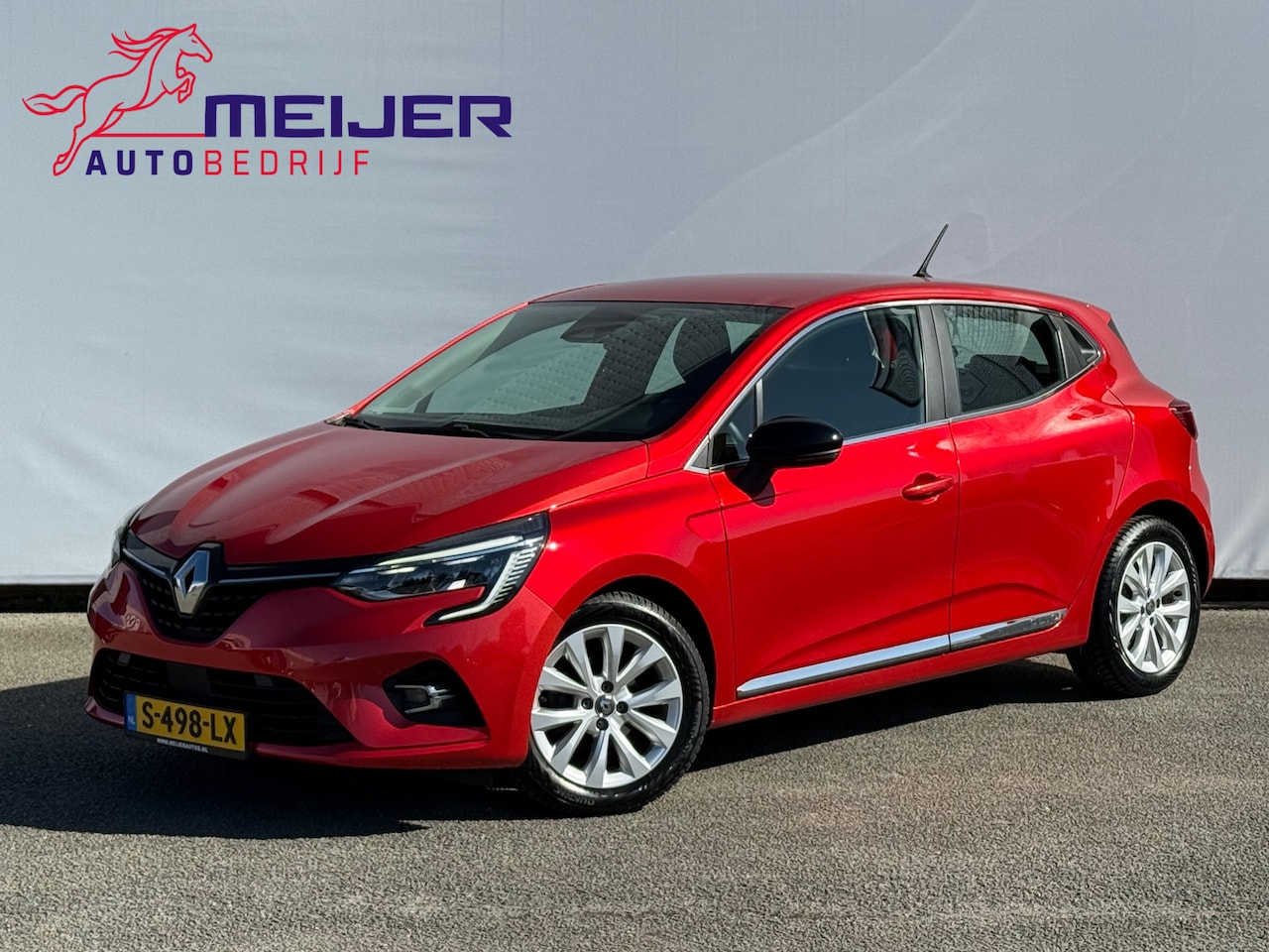 Renault Clio - 1.0 TCe Zen Stoelverwarming | Navigatie | LED | CarPlay | Parkeersensoren | Sportvelgen | - AutoWereld.nl