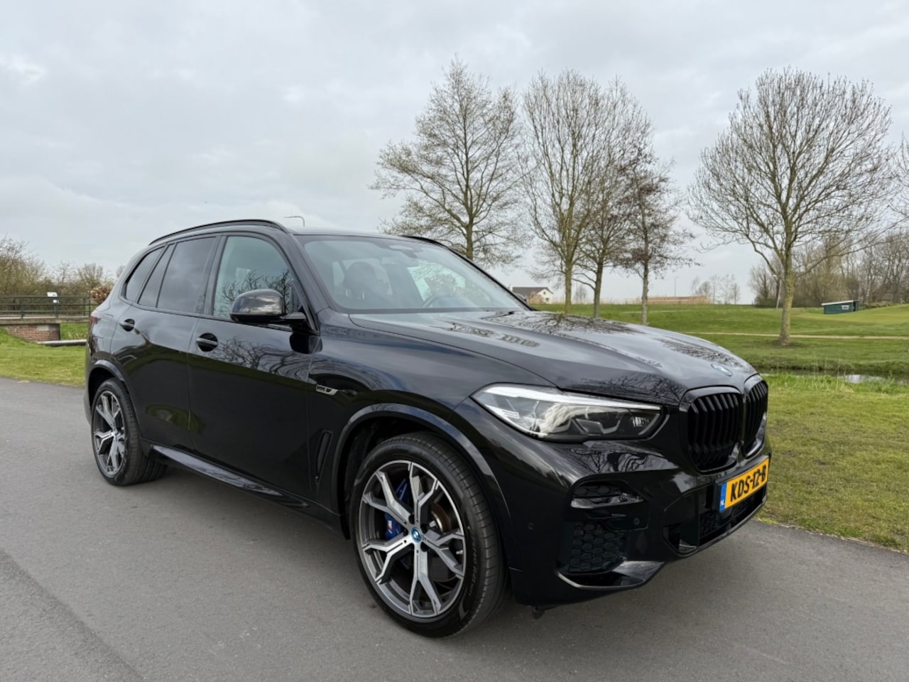 BMW X5 - xDrive45e High Ex. M-Sport/HUD/Harman Kardon/El.trekhaak - AutoWereld.nl