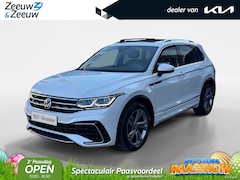 Volkswagen Tiguan - 1.5 TSI R-Line Business+ | Automaat | Elektrisch uitklapbare trekhaak | Glazen schuif-/kan