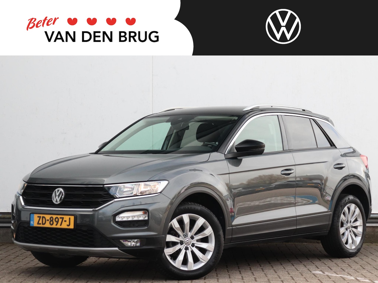 Volkswagen T-Roc - 1.0 TSI Style | Trekhaak | Parkeersensoren voor & achter | DAB Ontvanger | Apple carplay / - AutoWereld.nl