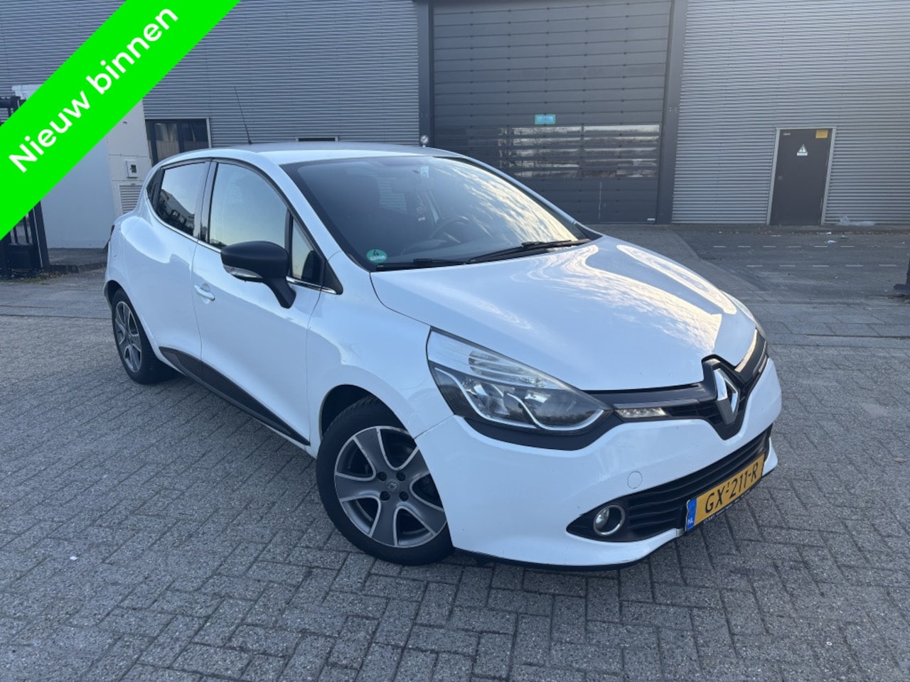 Renault Clio - 1.5 dCi Night&Day Navi|Parksensor|Clima 2015 - AutoWereld.nl