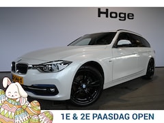 BMW 3-serie Touring - 318i Luxury Clima Navigatie LED Panoramadak 18'Inch Goed Onderhouden Inruil Mogelijk