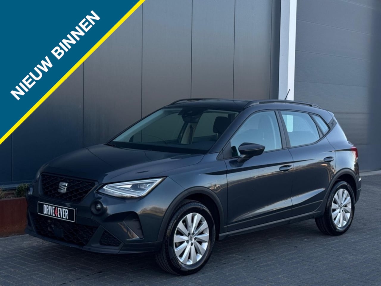 SEAT Arona - 1.0 TSI Style DSG APPLE CARPLAY PDC LED SPORTVELGEN - AutoWereld.nl