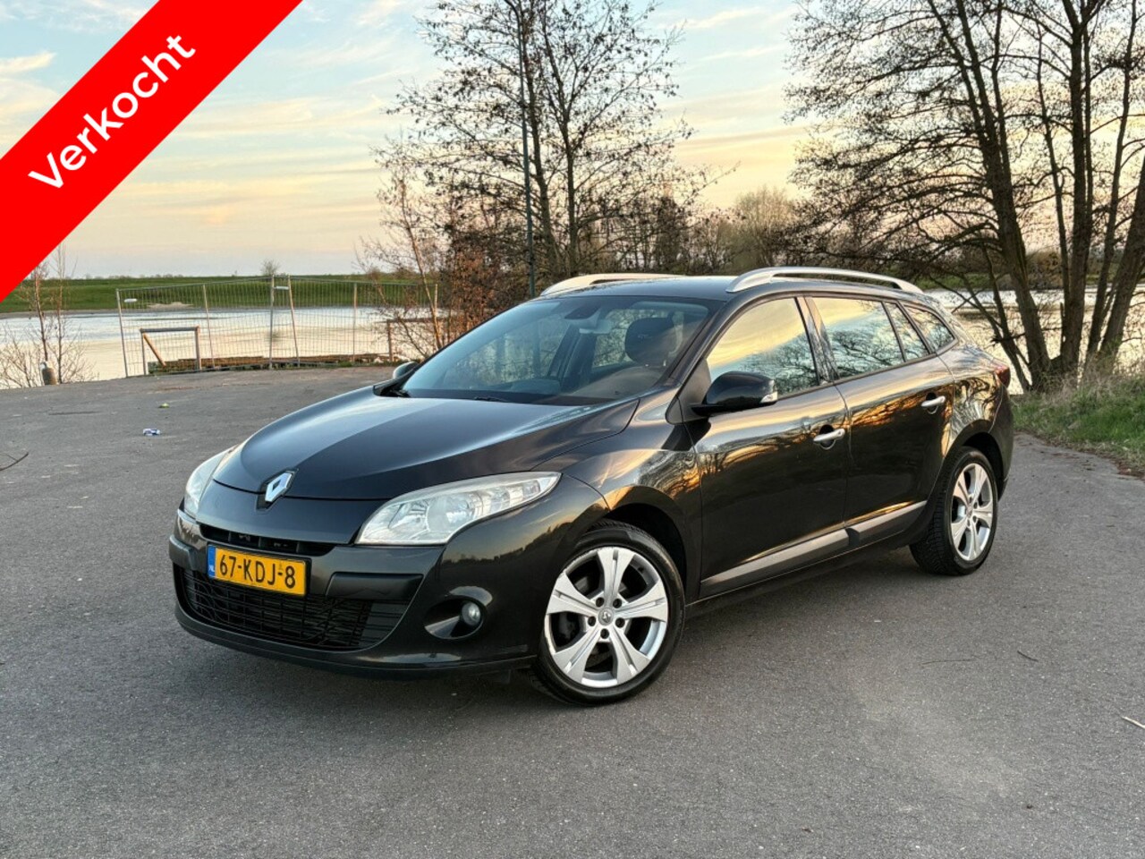 Renault Mégane Estate - 1.4 TCe Dynamique NW APK STOELVERW LEDER CC - AutoWereld.nl