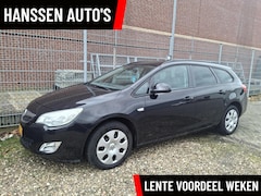 Opel Astra Sports Tourer - 1.4 Selection Lezen