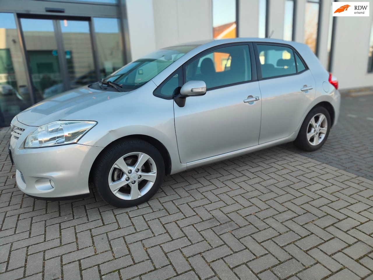 Toyota Auris - 1.6 Dynamic originele lage km stand! - AutoWereld.nl
