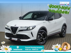 Alfa Romeo Junior - 1.2 Turbo 136 PK Ibrida Speciale | Techno | Camera | Navi | Carp