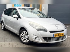Renault Grand Scénic - 2.0 Dynamique 7p.Nieuwe APK