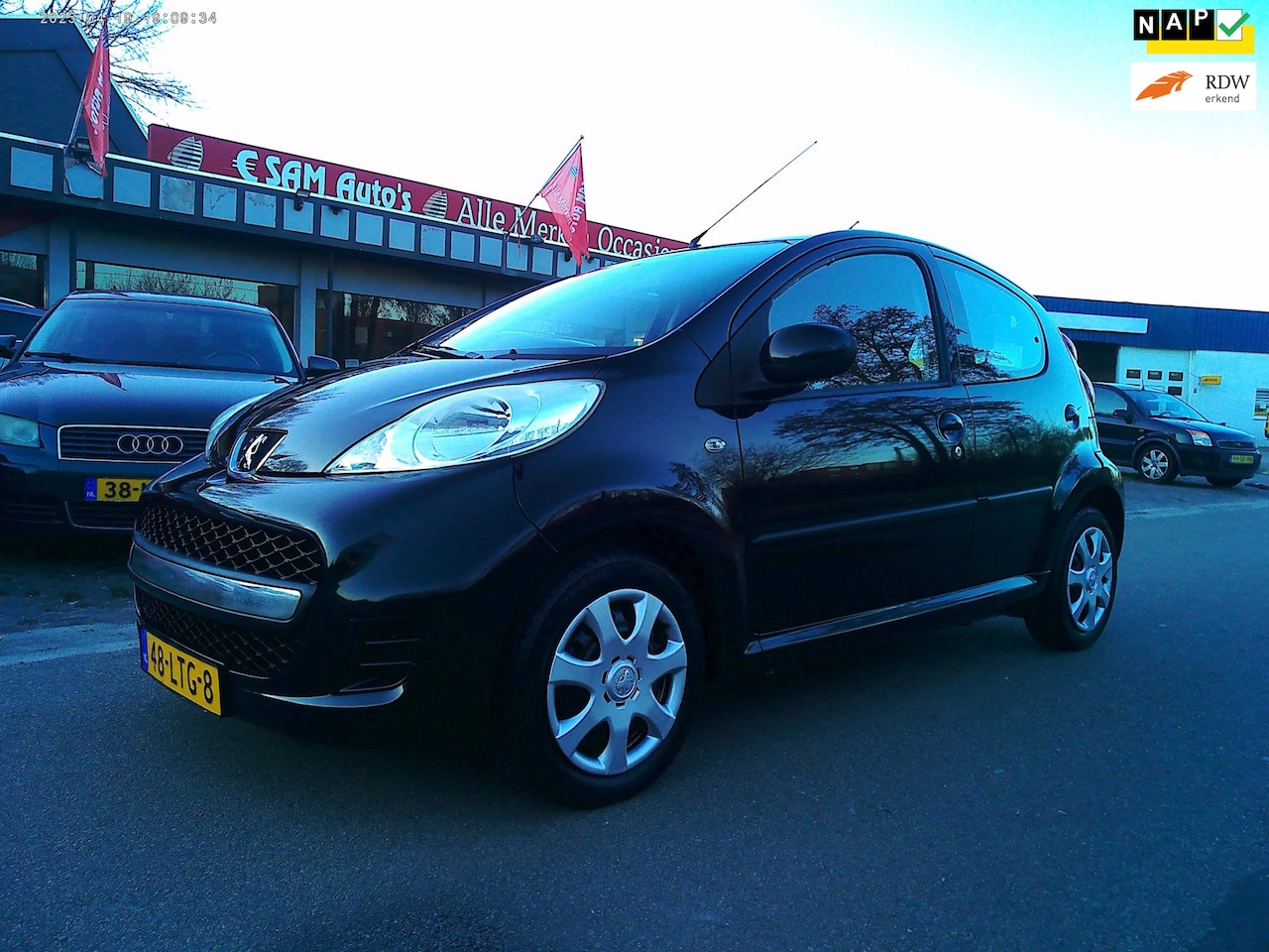 Peugeot 107 - 1.0-12V XS 1.0-12V XS (Airco ) - AutoWereld.nl