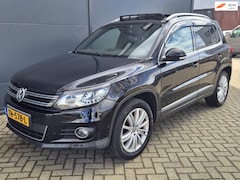 Volkswagen Tiguan - 1.4 TSI R-Line Edition Panorama Nav