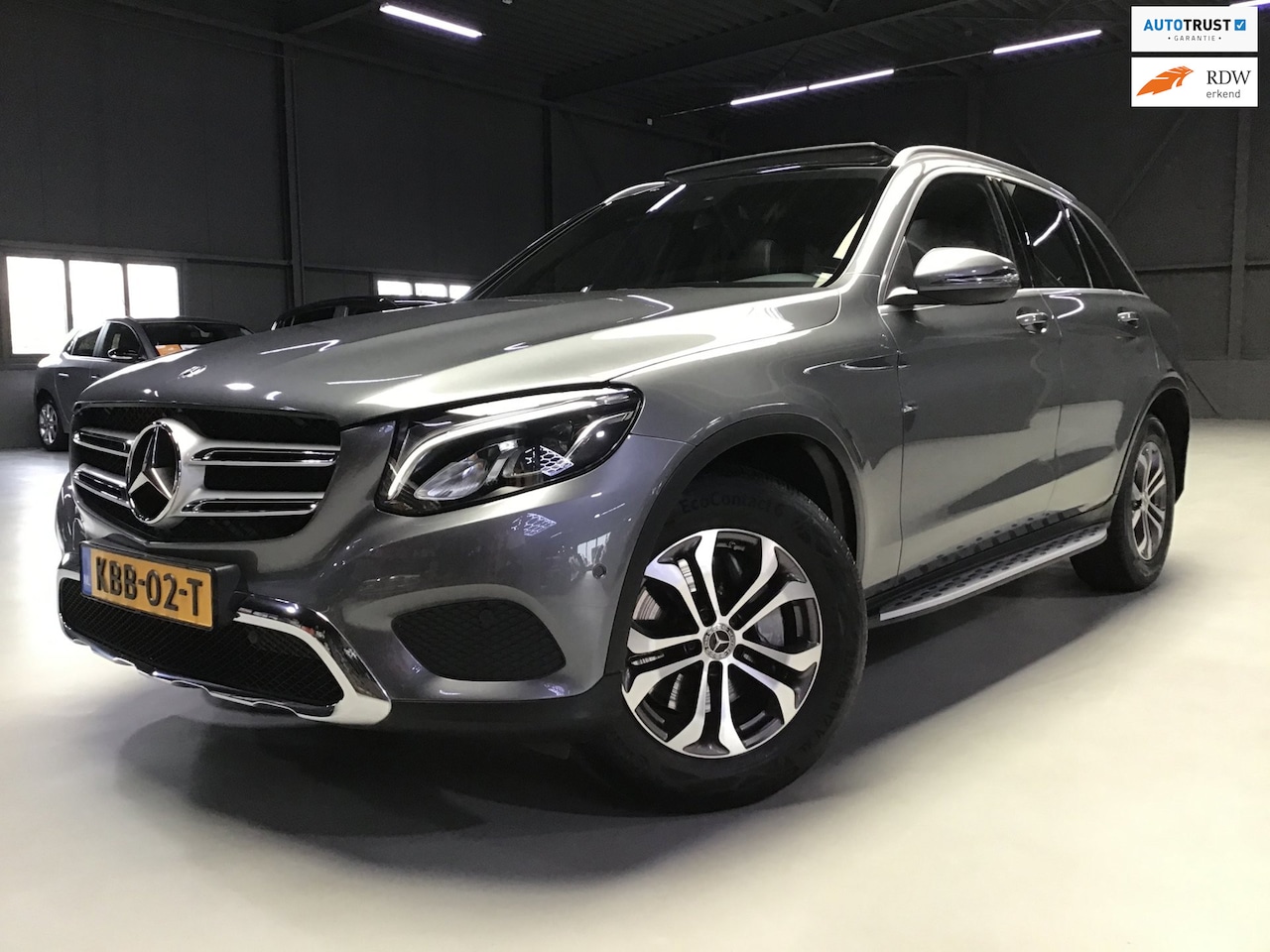 Mercedes-Benz GLC-klasse - 250 4MATIC I Pano I 57xxxkm I Dealer Onderh. I Elec .Trekhaak & Koffer I Treeplanken I Cli - AutoWereld.nl