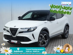Alfa Romeo Junior - 1.2 Turbo Ibrida 145 PK Sport Speciale | Pano | Techno | 18"