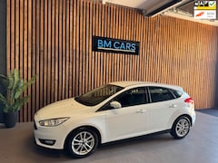 Ford Focus - 1.0 Lease Edition Airco, Navigatie, Pdc