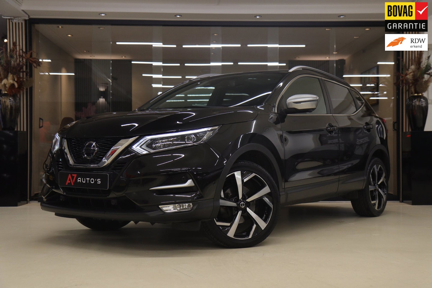 Nissan Qashqai - 1.2 Tekna + NAP Stoelver/360Cam/Leer/Bose/Laneassist/Vol - AutoWereld.nl