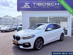 BMW 1-serie - 118i Sport-Line AUT. Pano Leder Head-up Keyless