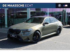 BMW M5 - 5 Serie Automaat / Trekhaak / Carbon-keramische remmen / Carbon Pack / M Drive Professiona