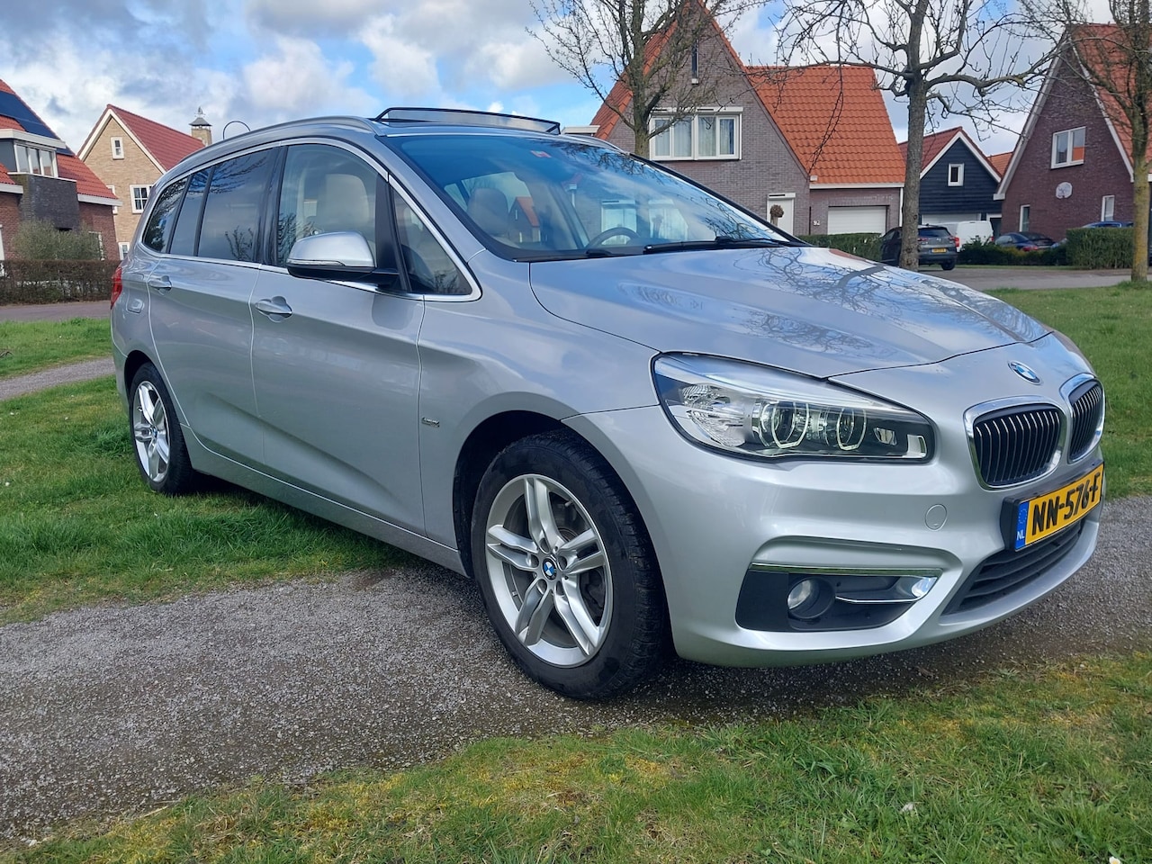 BMW 2-serie Gran Tourer - 218i Centennial High Executive Luxury Line - AutoWereld.nl