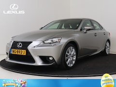 Lexus IS - 300h Hybrid Business Line | Cruise control | Panorama Dak | Parkeercamera | Lexus-paasweek