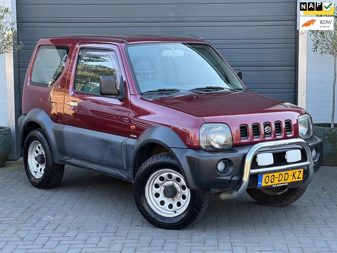 Suzuki Jimny - 1.3 JX 2WD | 151DZ KM | NAP | Trekhaak | 4-Persoons | Nette Jimny | - AutoWereld.nl