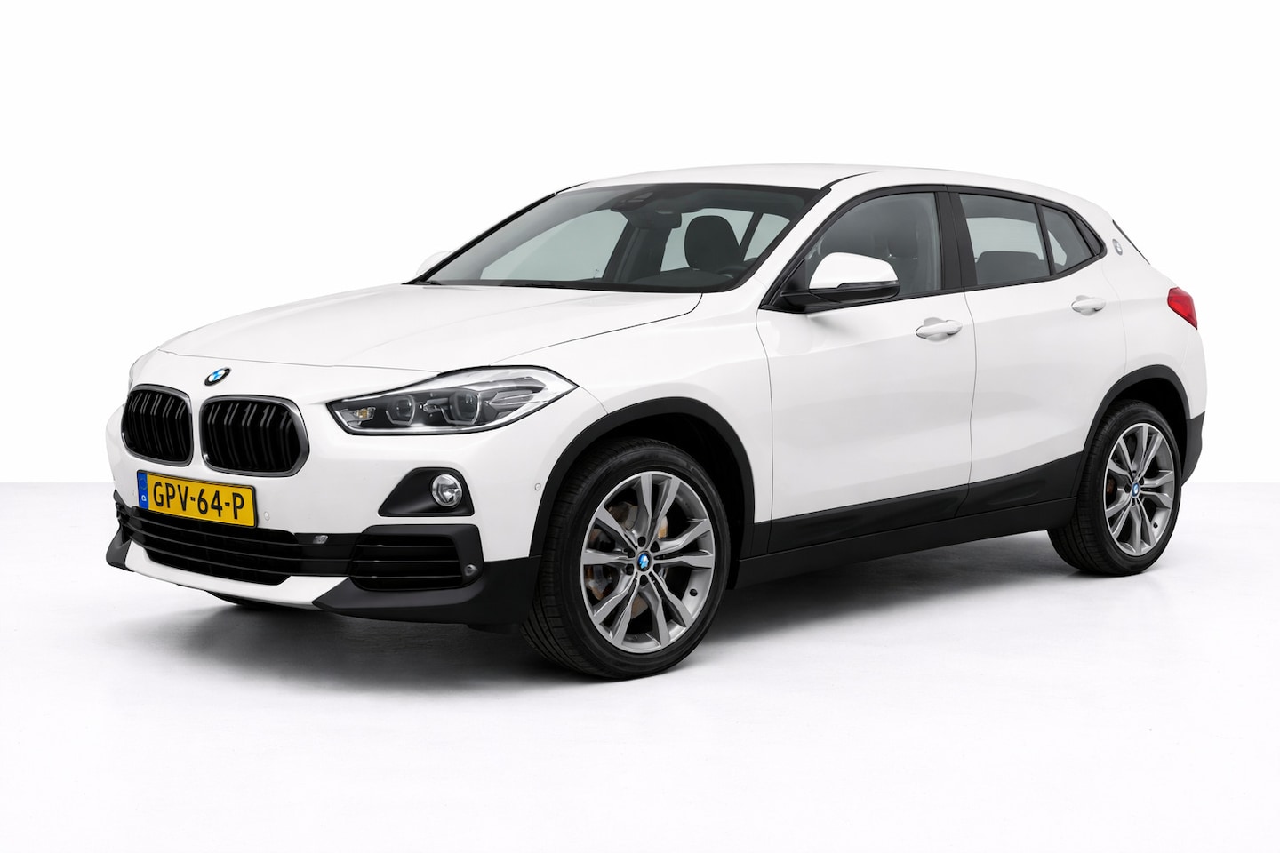 BMW X2 - sDrive18i Executive Airco Cruise Automaat LED - AutoWereld.nl
