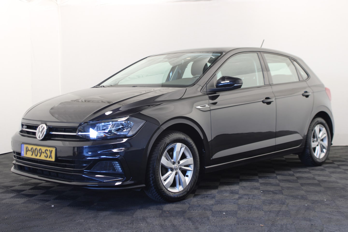 Volkswagen Polo - 1.0 TSI Comfortline R-line - AutoWereld.nl
