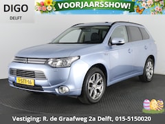 Mitsubishi Outlander - 2.0 PHEV instyle | Trekhaak | Stoelverwarming | Schuif-/Kanteldak |