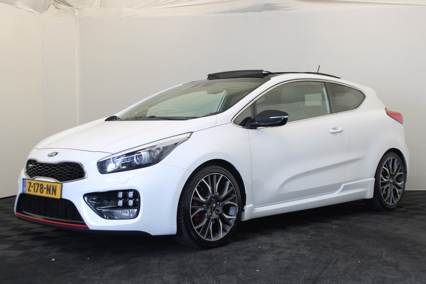 Kia Pro cee'd - 1.6 GT |Pano|Stoel/Stuur verw.| - AutoWereld.nl