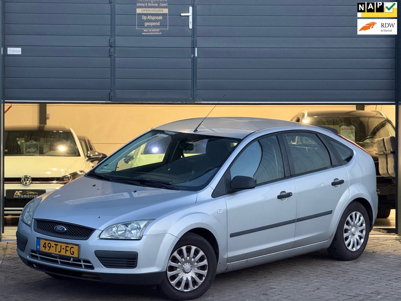 FORD FOCUS