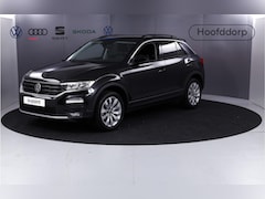 Volkswagen T-Roc - 1.5 TSI Style 150 pk Automaat (DSG) | Verlengde garantie | Navigatie | Parkeersensoren | A