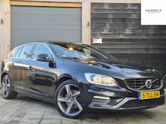 Volvo V60 - 1.6 T3 R-Design Automaat trekhaak