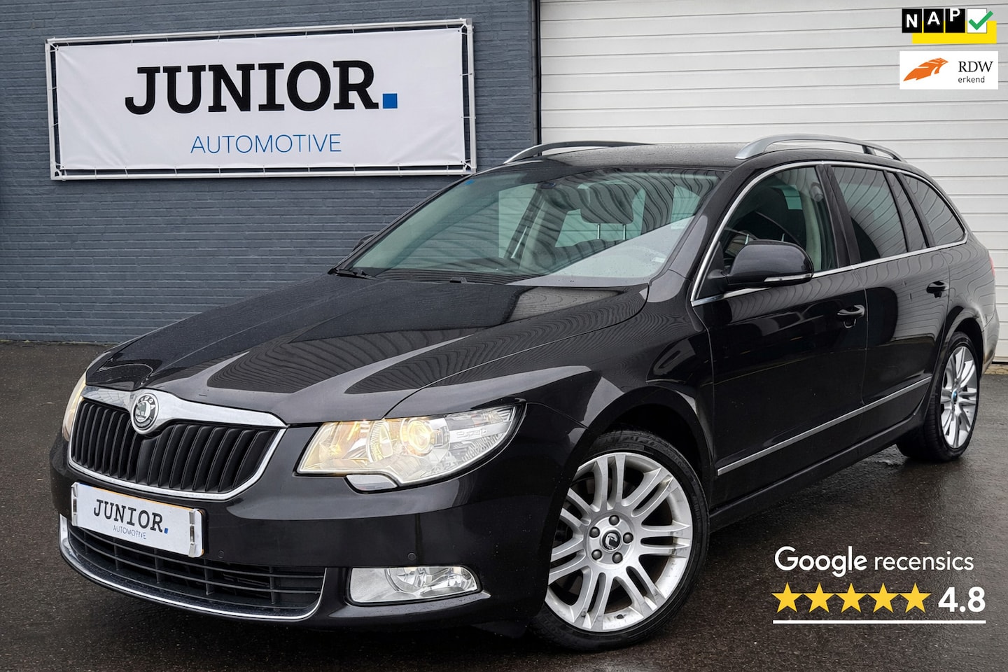 Skoda Superb Combi - 1.8 TSI Elegance Business Line AUTO./LEDER/MEMORY/VOLO-H/NAVI - AutoWereld.nl