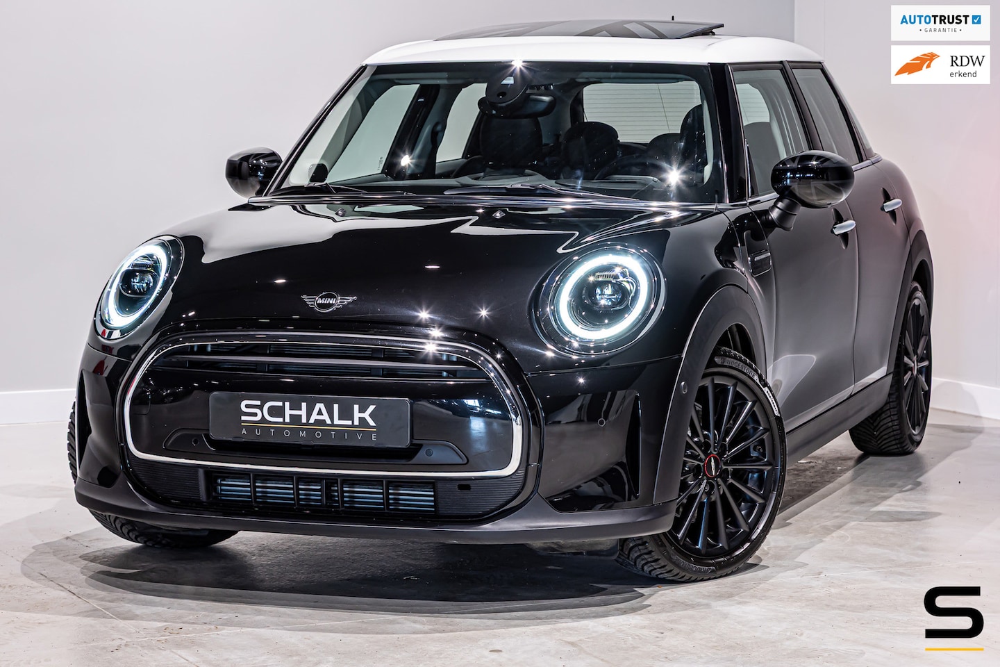 MINI Cooper - Mini 1.5 Camden Plus Edition|Pano|HUD|H&K|Cam - AutoWereld.nl